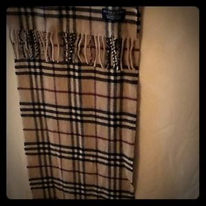 BURBERRY Scarf